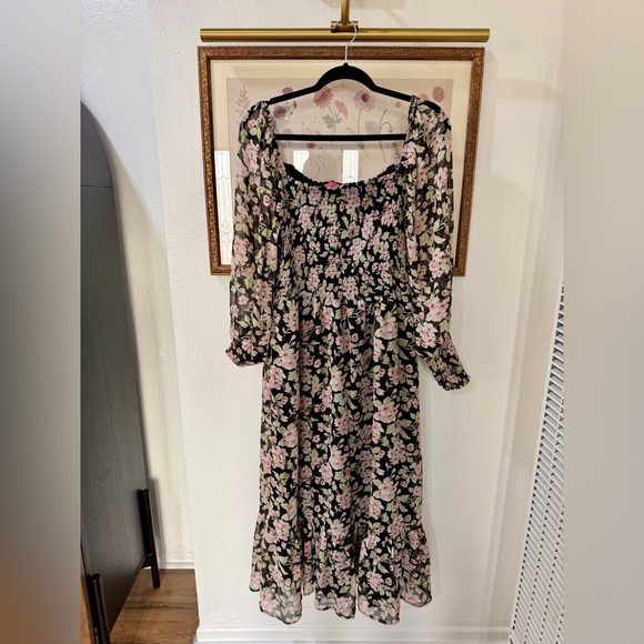 Betsey Johnson Dresses & Skirts - EUC Betsy Johnson Floral Black and Pink Women's Dress